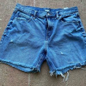 Old Navy, High Waisted Jean shorts. Size 12 Women’s, raw hem